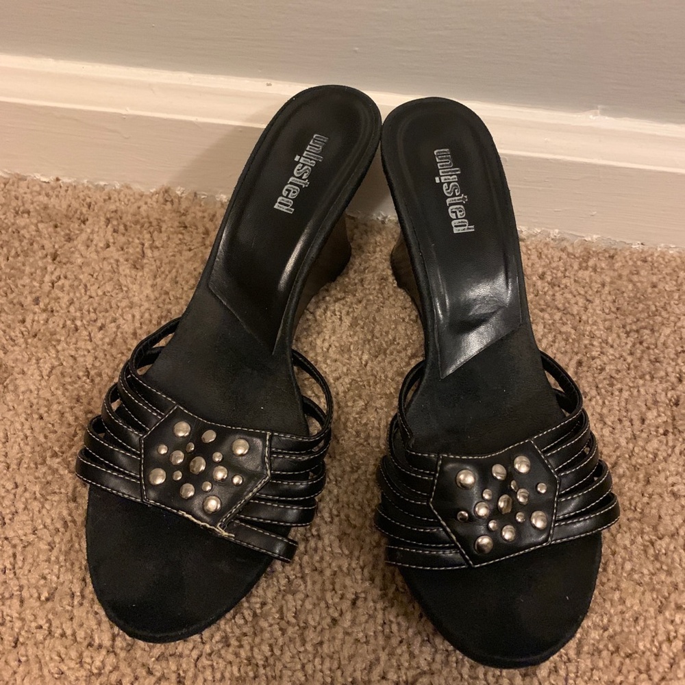 Black Unlisted Kenneth Cole Sandals